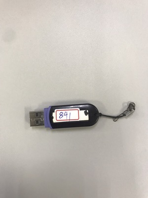 841 黑色隨身碟圖片