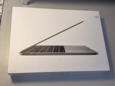 981  MacBook Pro圖片